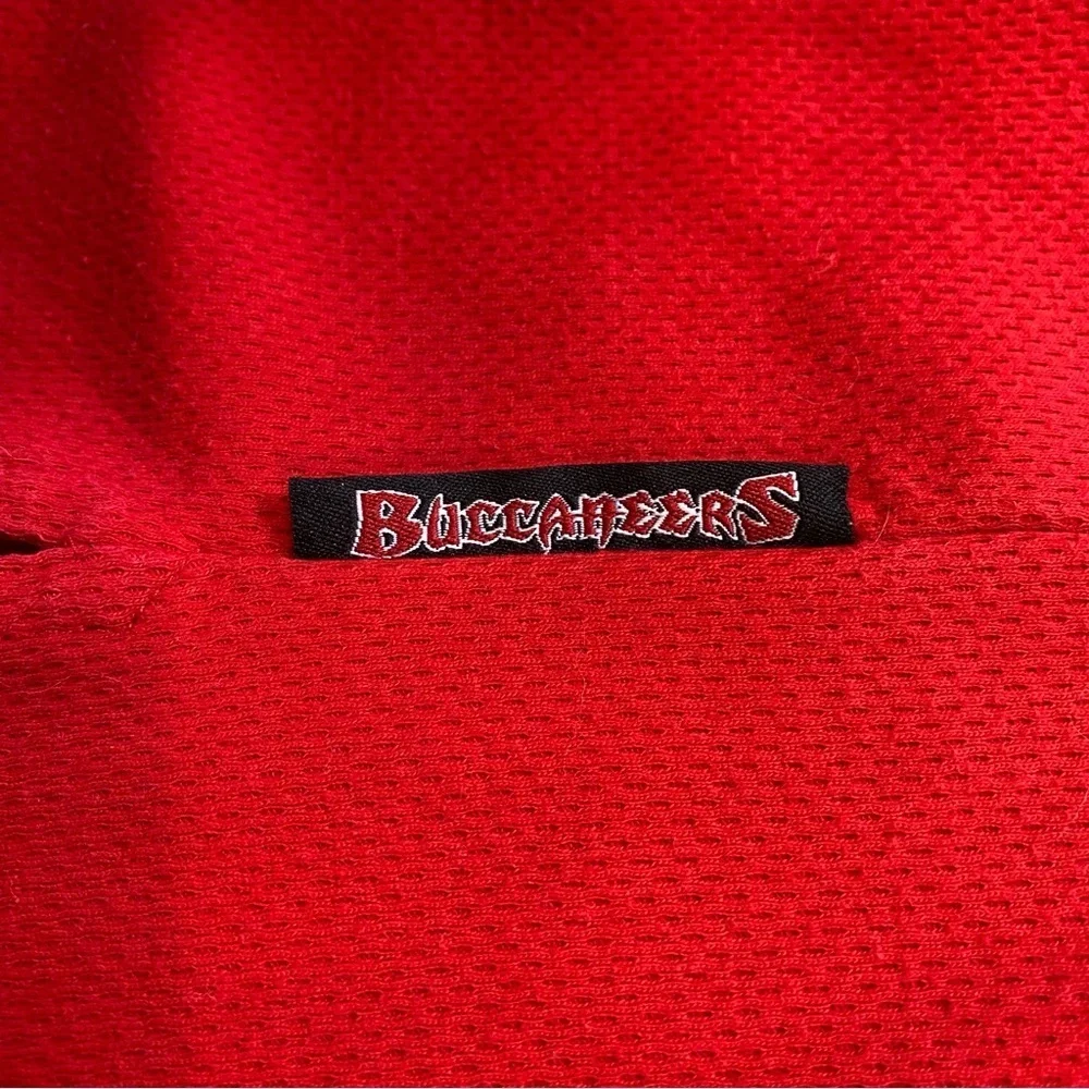 VINTAGE Tampa Bay Buccaneers Sweatshirt Mens XL Red V Neck NFL Football - Picture 5 of 12